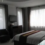 Bondi Hotel