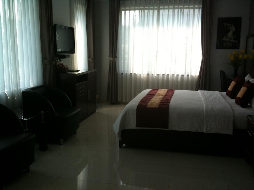 Bondi * Ho Chi Minh City